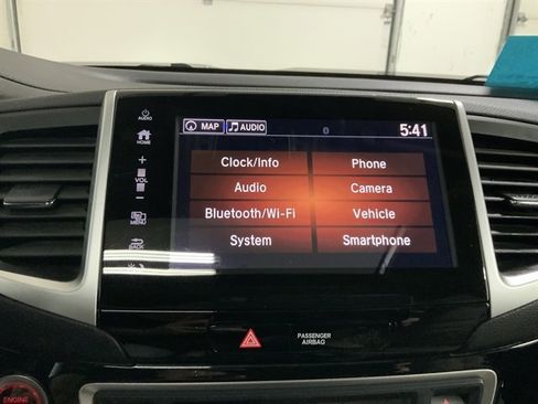 Used 2017 Honda Ridgeline RTL-E image 32