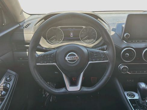 Used 2021 Nissan Sentra SV FWD image 17