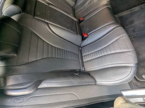 Used 2018 Mercedes-Benz S 560 Sedan image 25