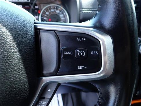 Used 2022 RAM 1500 Laramie AWD/4WD image 18