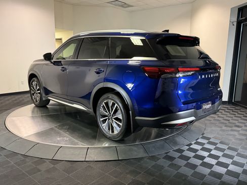 Certified 2026 INFINITI QX60 Luxe w/ Cargo Package FWD image 5