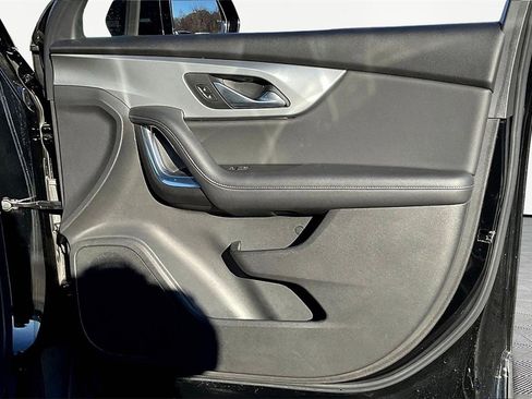 Used 2020 Chevrolet Blazer LT image 30