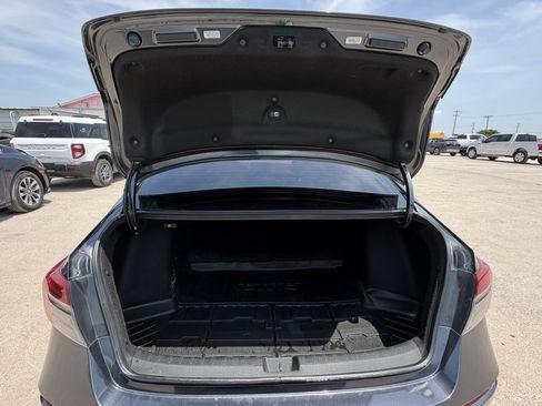 Used 2023 Honda Civic Sport image 3