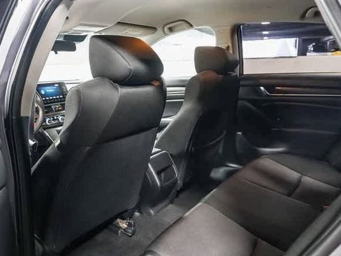 Used 2019 Honda Accord LX image 18