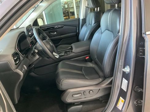 Certified 2025 Honda Pilot EX-L image 4