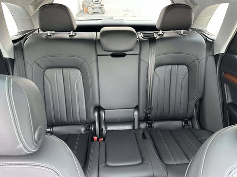 Used 2023 Audi Q5 2.0T Premium w/ Convenience Package AWD/4WD image 13