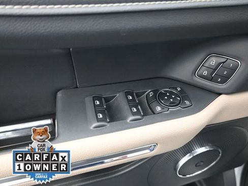 Used 2023 Ford Expedition Limited image 14