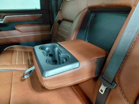 Used 2025 GMC Sierra 2500 Denali Ultimate image 57