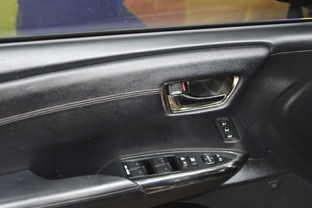 Used 2016 Toyota Avalon Limited FWD image 13