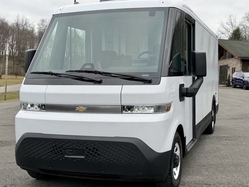 Used 2025 Chevrolet Brightdrop 600 image 5