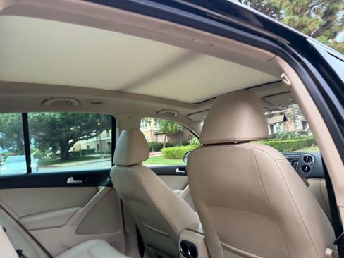 Used 2014 Volkswagen Tiguan SEL AWD/4WD image 64