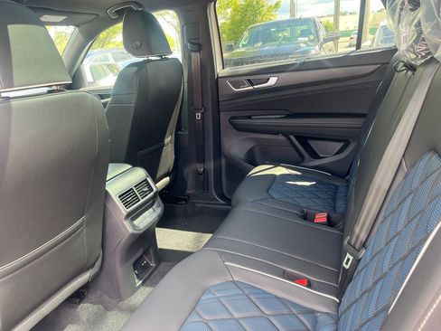 New 2026 Volkswagen Atlas Cross Sport SEL Premium R-Line image 17