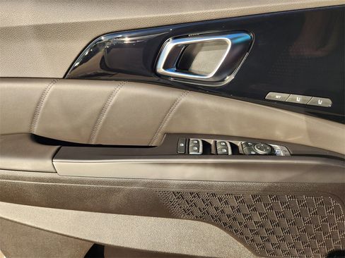 New 2026 Kia Carnival SX Prestige image 17