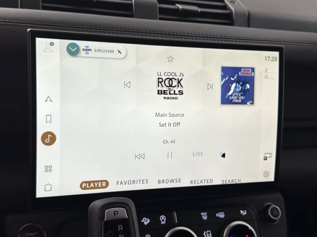 New 2026 Land Rover Defender 110 S AWD/4WD image 18