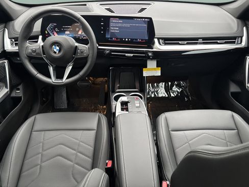 Used 2026 BMW X1 xDrive28i w/ Technology Package image 9
