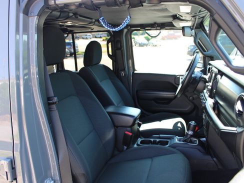 Used 2021 Jeep Wrangler Unlimited Sport AWD/4WD image 22
