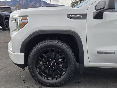 Used 2021 GMC Sierra 1500 Elevation w/ LPO, Elevation Black Package image 6