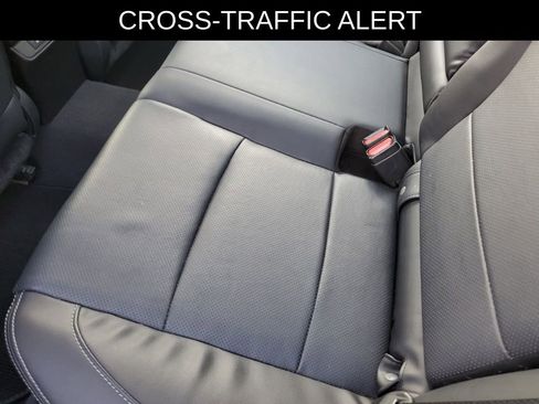 Used 2017 Subaru Legacy 2.5i Limited image 10