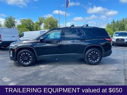 Used 2023 Chevrolet Traverse RS w/ LPO, Floor Liner Package FWD image 2