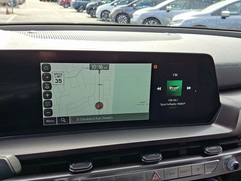 Certified 2023 Kia Telluride S w/ S Sunroof Package AWD/4WD image 17
