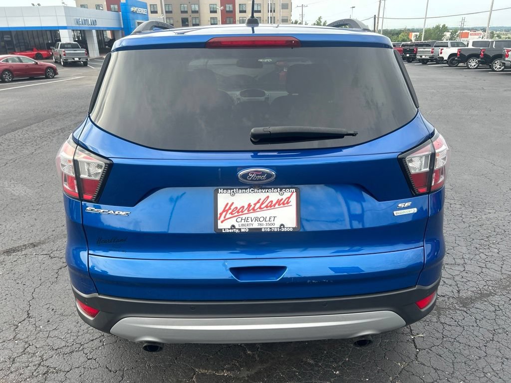 Used 2018 Ford Escape SE w/ Ford Safe & Smart Package FWD image 6