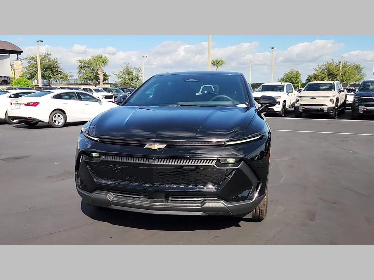 New 2026 Chevrolet Equinox EV LT w/ Comfort Package AWD/4WD image 23