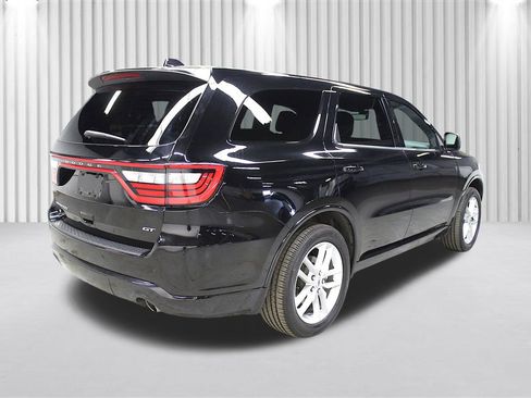 Used 2025 Dodge Durango GT image 3