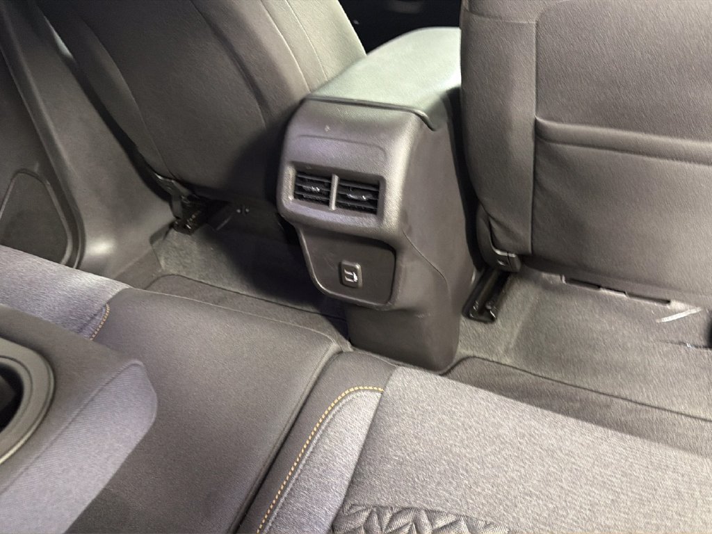 Used 2024 Chevrolet Equinox LT FWD image 29