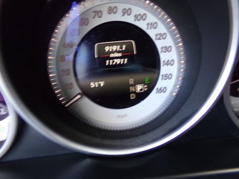 Used 2015 Mercedes-Benz E 350 4MATIC Sedan image 33