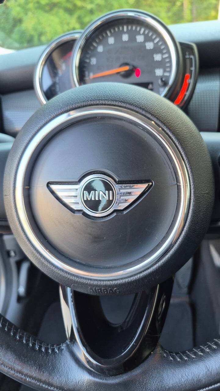 Used 2018 MINI Cooper 2-Door Hardtop FWD image 36