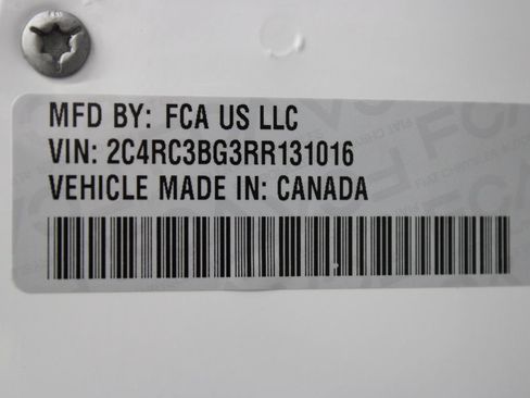 Used 2024 Chrysler Pacifica Touring-L w/ S Appearance Package AWD/4WD image 70