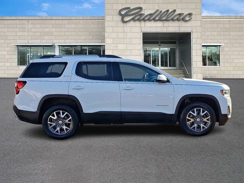 Used 2023 GMC Acadia SLE w/ Driver Convenience Package image 9