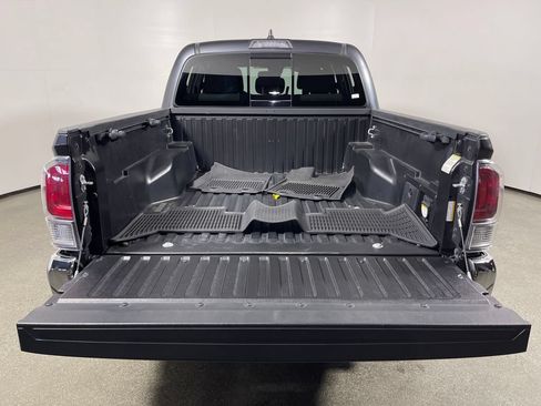 Certified 2023 Toyota Tacoma TRD Off-Road AWD/4WD image 10