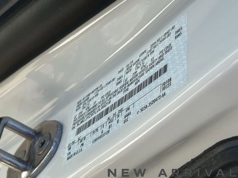 Used 2020 Lincoln Corsair FWD w/ Premium Package image 16