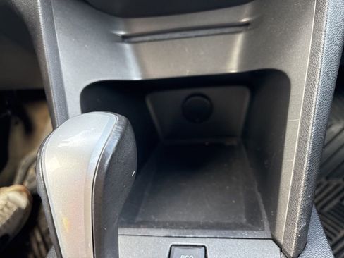 Used 2010 Chevrolet Equinox LT image 32