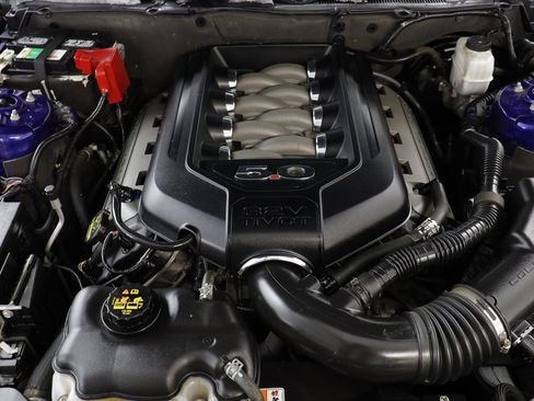 Used 2013 Ford Mustang GT Premium w/ Comfort Pkg image 21