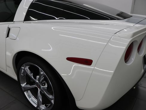 Used 2013 Chevrolet Corvette Grand Sport w/ 4LT Preferred Equipment Group RWD image 25