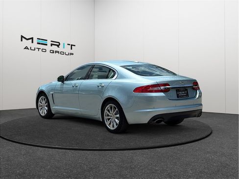 Used 2012 Jaguar XF RWD image 7