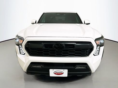 Certified 2024 Toyota Tacoma TRD Off-Road AWD/4WD image 2