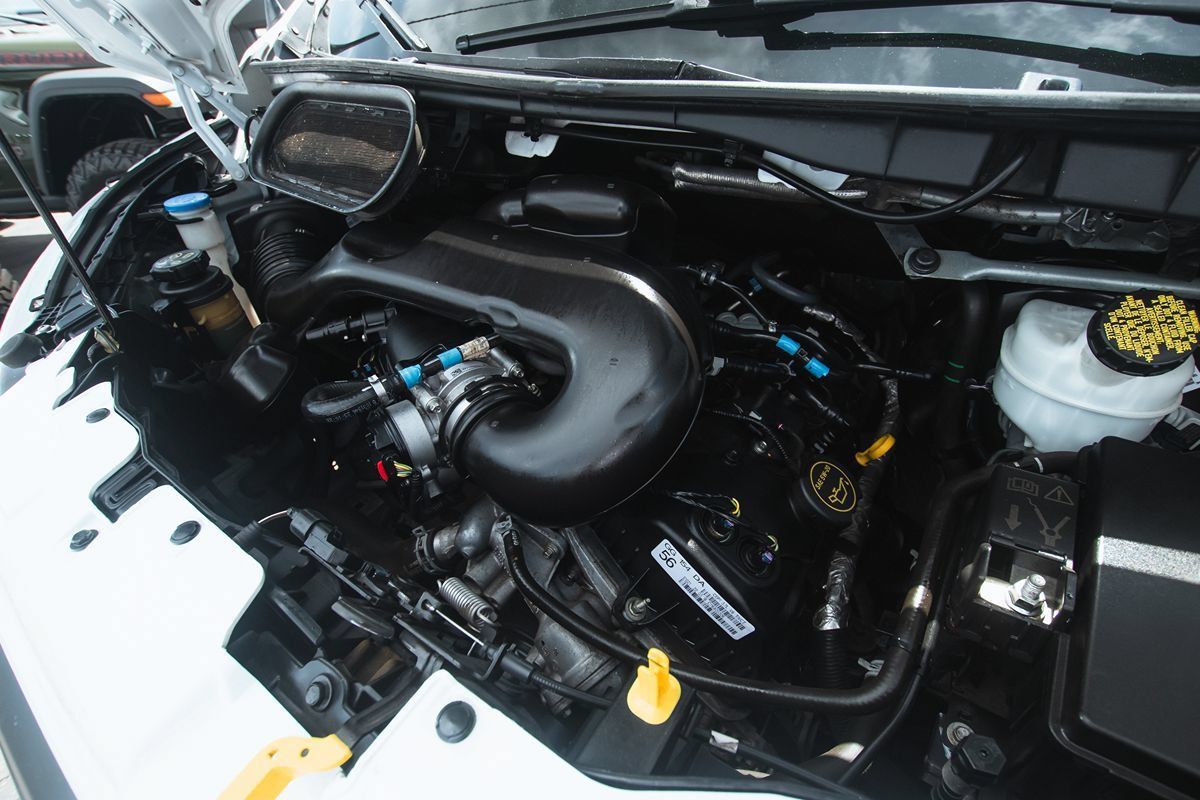 Used 2018 Ford Transit 250 138 RWD image 23