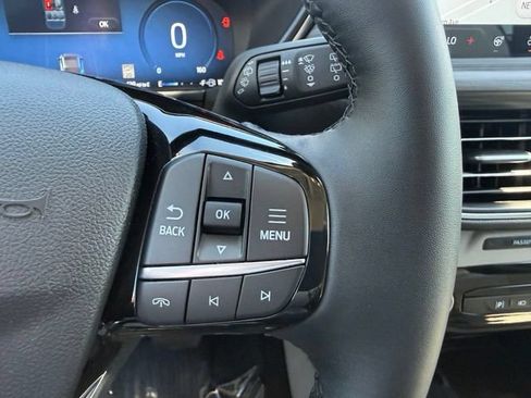 Certified 2024 Ford Escape Platinum w/ Premium Technology Package AWD/4WD image 18