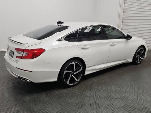 Used 2022 Honda Accord Sport image 9