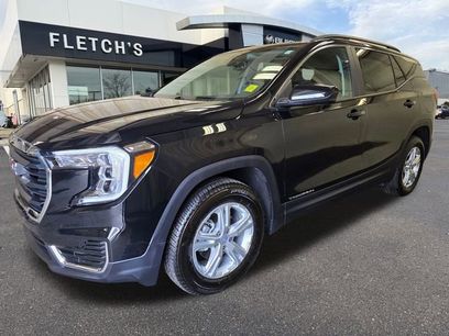 Used 2024 GMC Terrain SLE w/ Driver Convenience Package