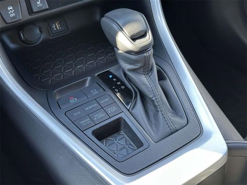 New 2025 Toyota RAV4 XLE w/ Convenience Package image 6