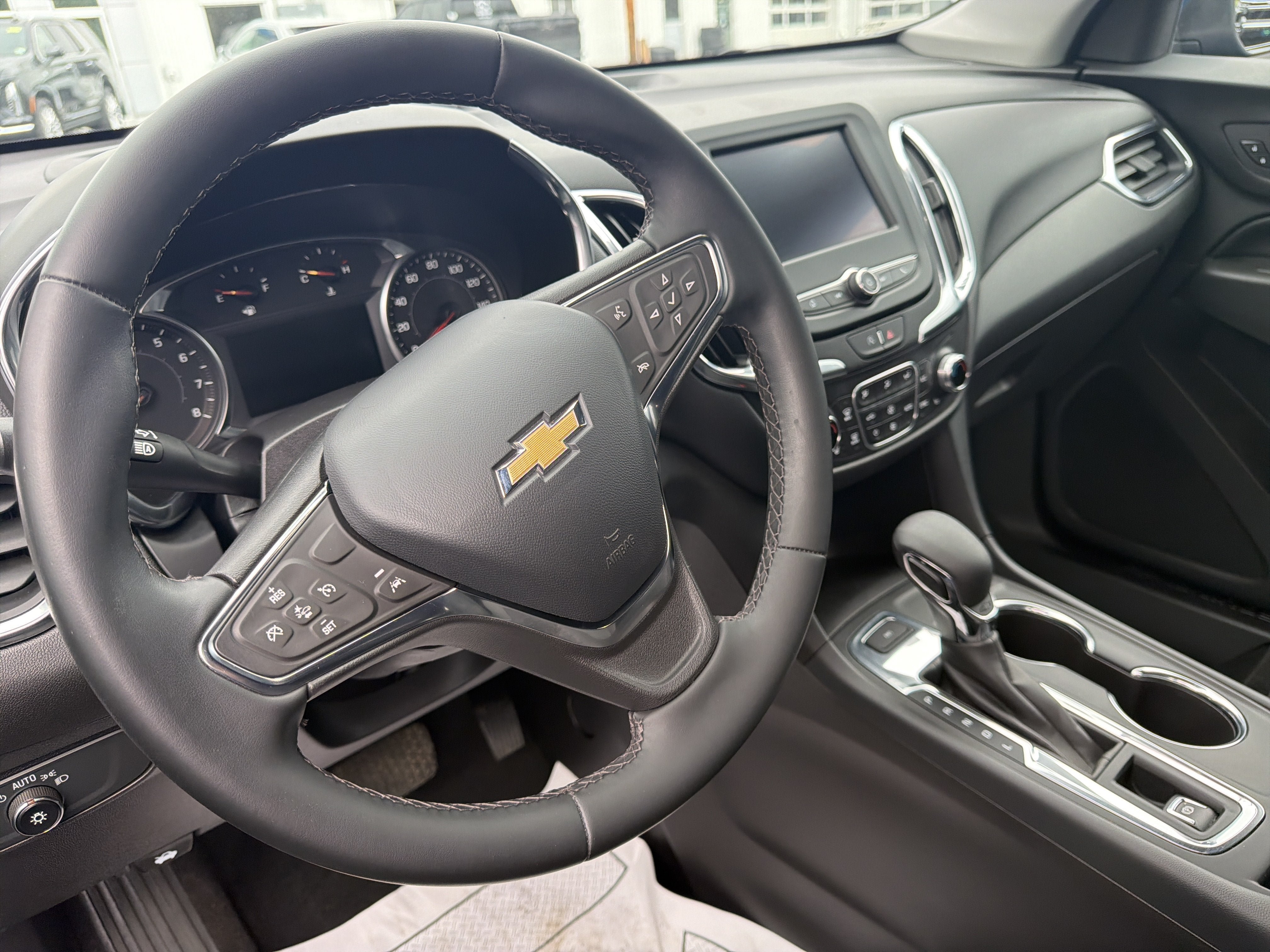 Certified 2024 Chevrolet Equinox LT AWD/4WD image 9