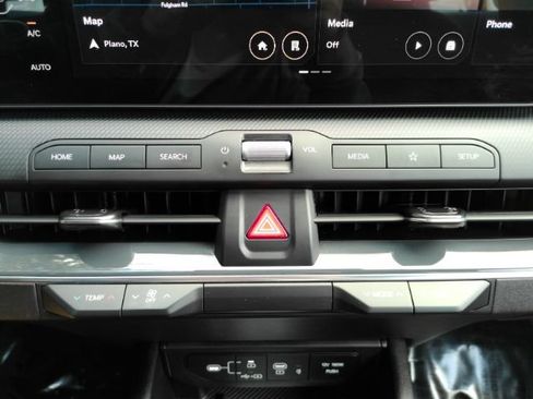 Used 2025 Kia K4 EX w/ GT-Line Premium Package FWD image 43