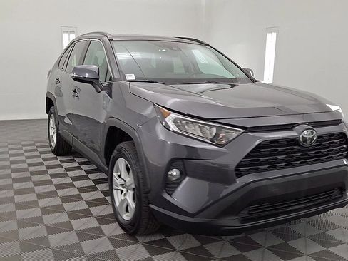 Used 2020 Toyota RAV4 XLE image 7