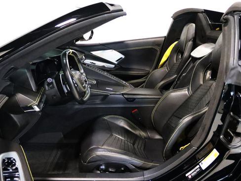 Used 2021 Chevrolet Corvette Stingray Premium Conv w/ Battery Protection Package image 44