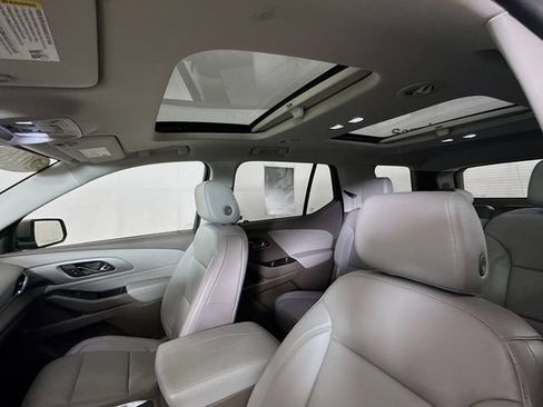 Used 2018 Chevrolet Traverse LT AWD/4WD image 24