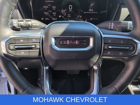 Used 2025 GMC Terrain Elevation AWD/4WD image 12